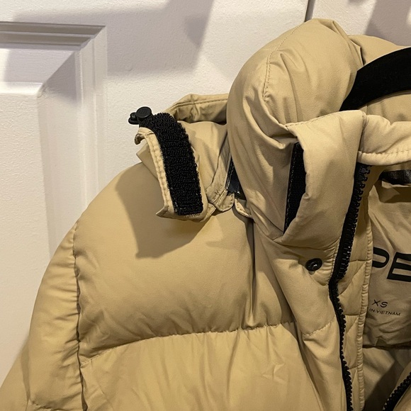 Aritzia The Super Puff Shorty Oxford Tan Sz XS NWOT - Picture 6 of 16